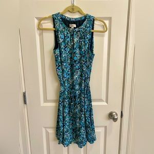 LOFT sleeveless floral dress with tie waist. Size Medium